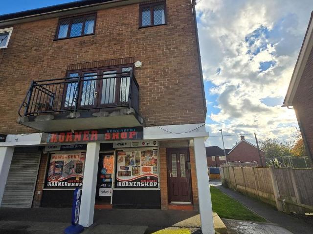 Flat for rent in Cowlishaw, Oldham