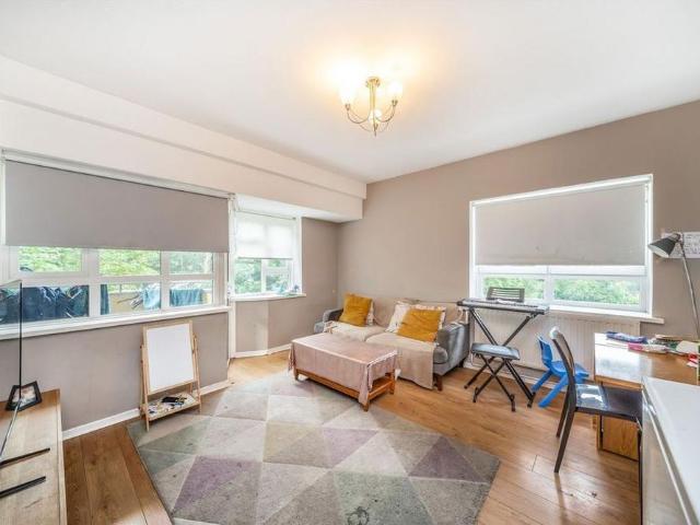 Apartment for rent in Streatham, Isle Of Man