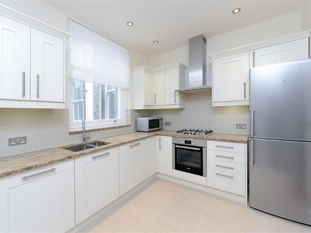 Flat for rent in Chelsea, Greater London