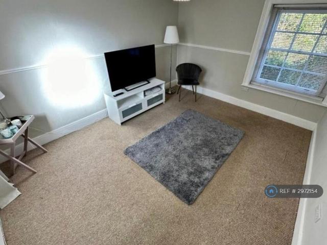 Apartment for rent in Cowlease, Ventnor
