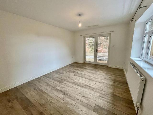 Apartment for rent in Upton, Torquay
