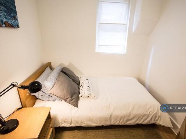 Apartment for rent in London Borough of Lewisham, Brockley