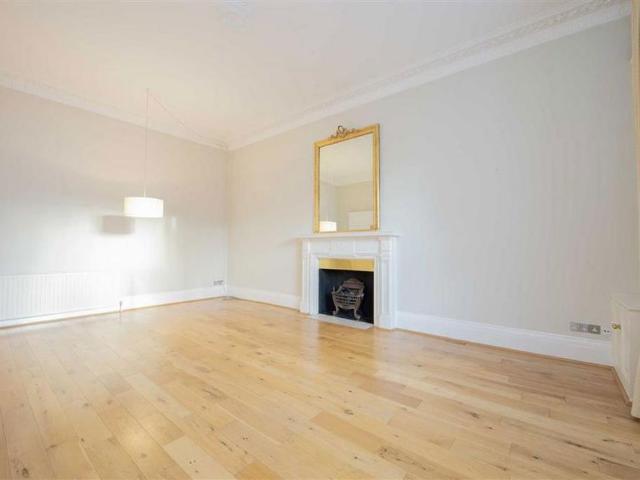 Apartment for rent in Royal Borough of Kensington and Chelsea, Greater London