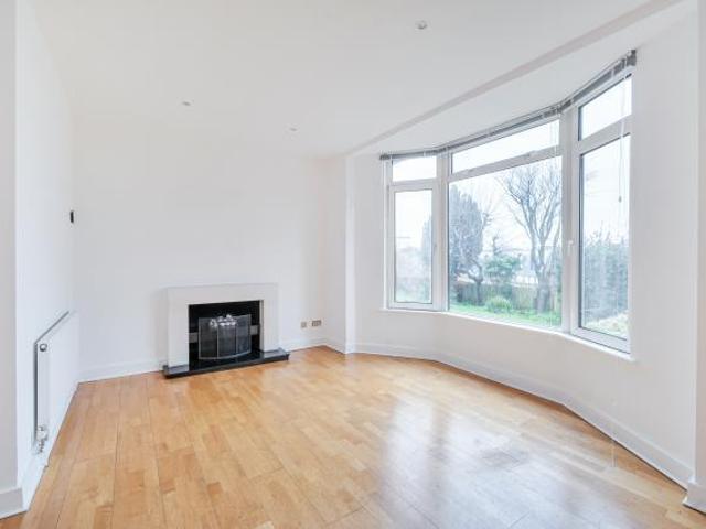 Flat for rent in Petersham, Greater London