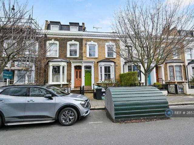 Flat for rent in Stoke Newington, Greater London