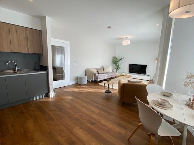 Apartment for rent in Scotstounhill, Scotstoun