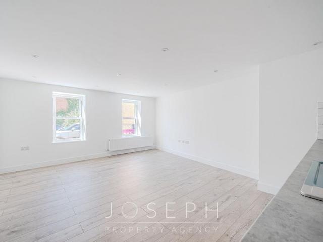 Apartment for rent in Key Street, Suffolk