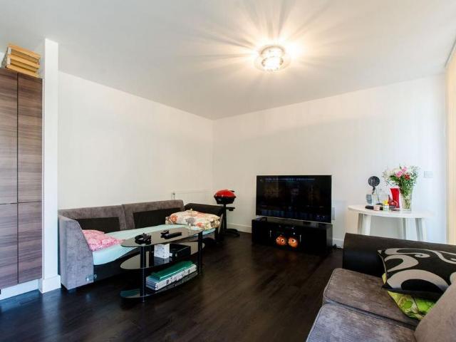 Apartment for rent in Bromley-by-Bow, Greater London