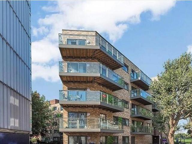 Flat for rent in Isle Of Dogs, Greater London
