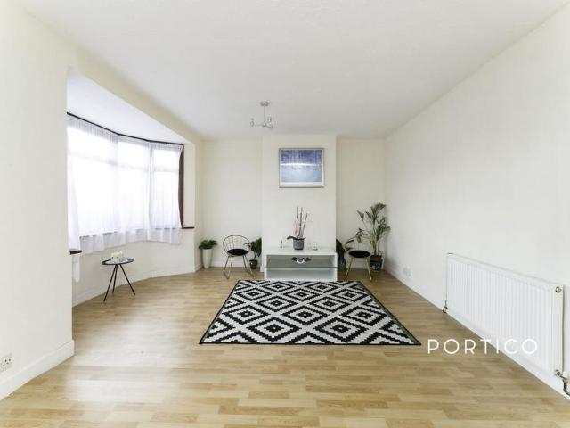 Apartment for rent in Higham Hill, Greater London