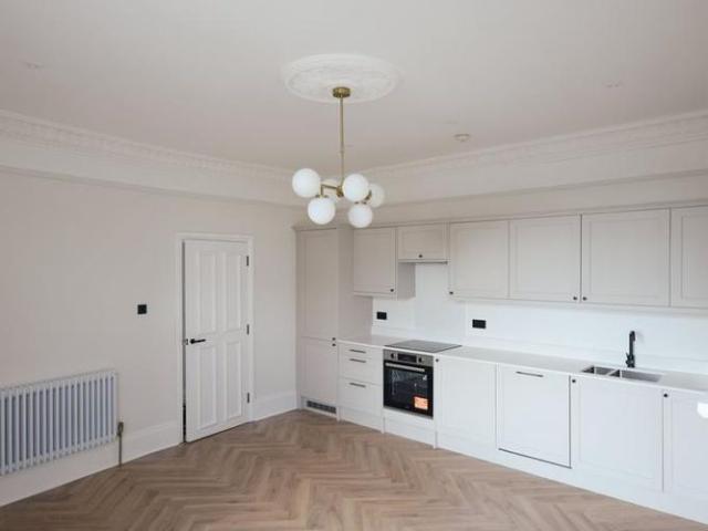 Apartment for rent in East Cliff, Acol