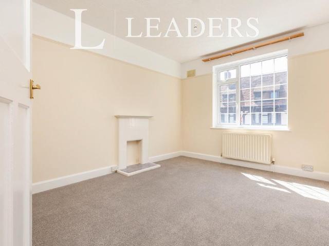 Flat for rent in Sevenoaks, The Butts