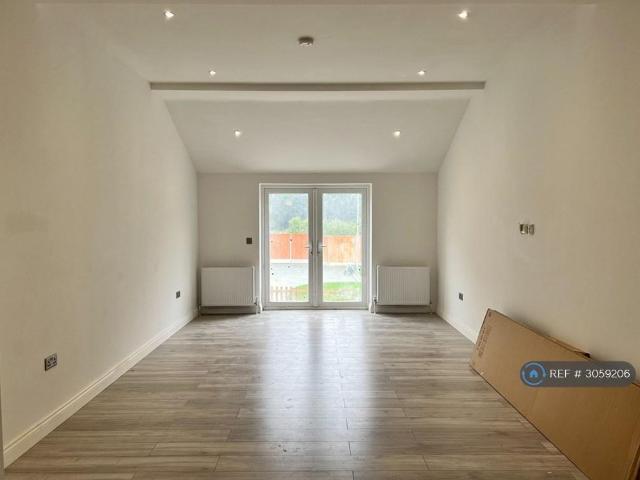Apartment for rent in Royal Borough of Greenwich, Greater London