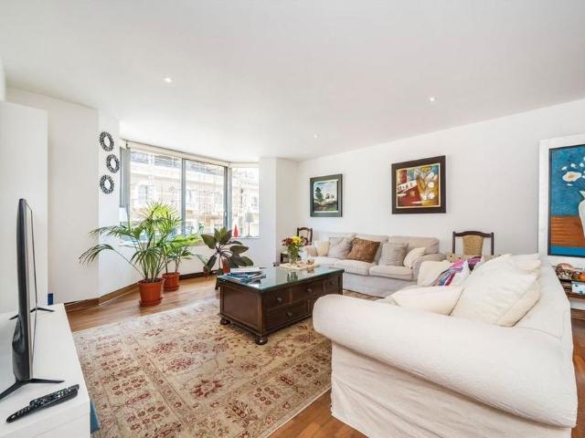 Apartment for rent in South Kensington, Greater London