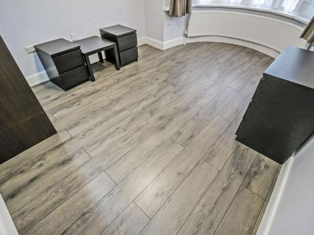 Apartment for rent in Kenton, Greater London