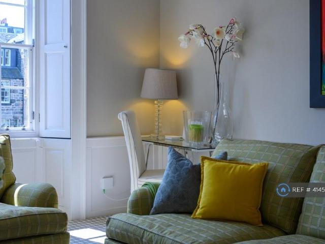 Flat for rent in New Town, Scotland