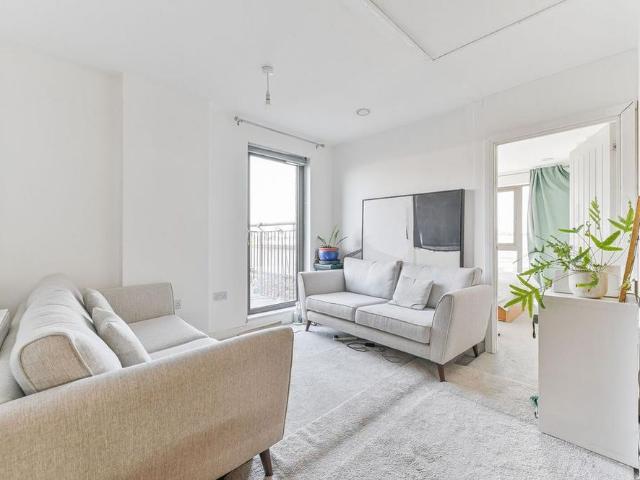 Apartment for rent in London Borough of Croydon, Greater London