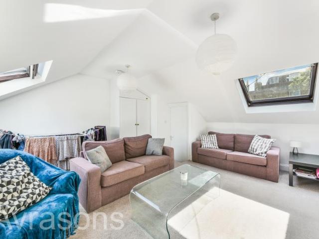 Flat for rent in Clapham, Greater London
