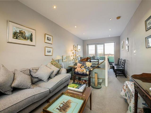 Apartment for rent in Putney, Isle Of Man