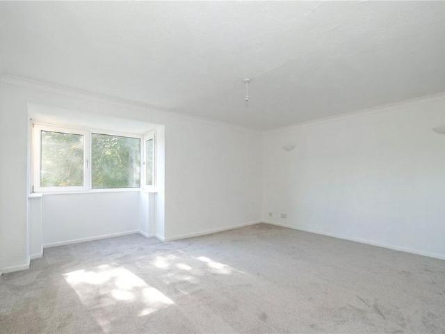Apartment for rent in Charlestown, Bradford