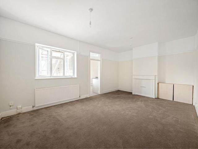 Apartment for rent in Worcester Park Estate, Dartford