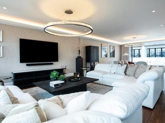 Apartment for rent in South Kensington, Greater London