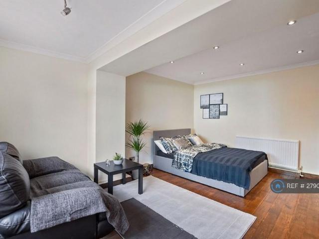 Apartment for rent in Hammersmith, Isle Of Man