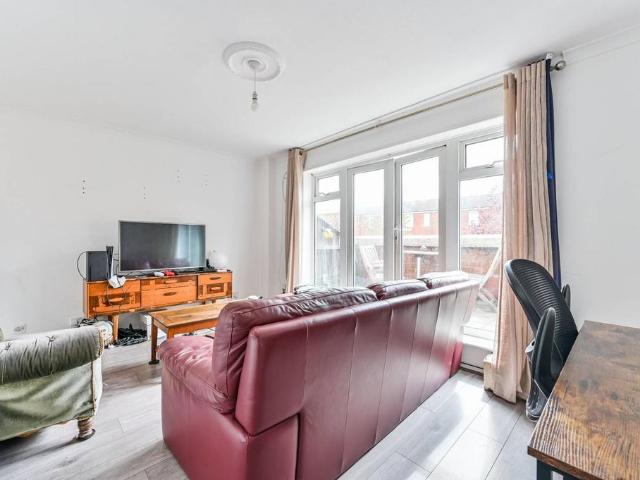 Flat for rent in Clapton, Upper Clapton