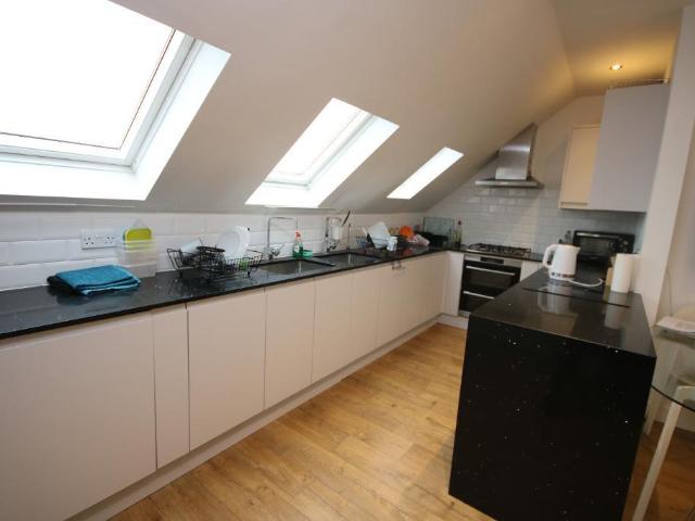 Flat for rent in Broadfields, Greater London