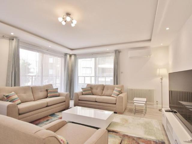 Apartment for rent in London Borough of Hammersmith and Fulham, Greater London