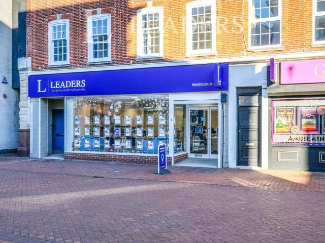 Flat for rent in Priddy's Hard, Middlecroft