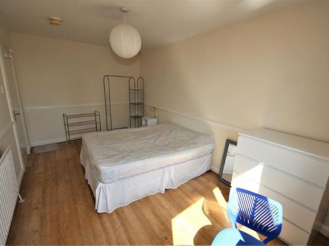 Apartment for rent in Moordown, Bournemouth