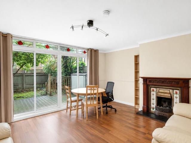 Flat for rent in Bermondsey, Isle Of Man