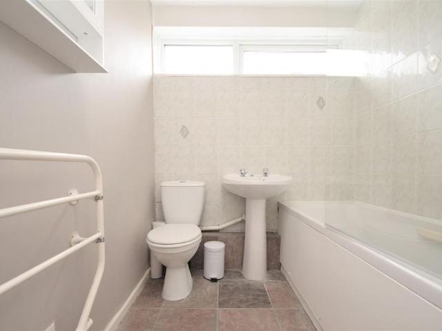 Apartment for rent in The Close, Hampshire