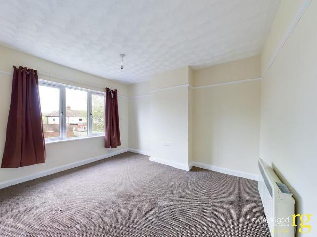 Apartment for rent in Kenton, Greater London