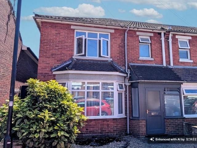 Flat for rent in Shirley, City Of Southampton