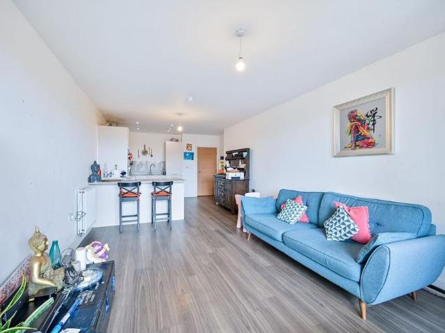 Apartment for rent in London Borough of Hounslow, Spring Grove