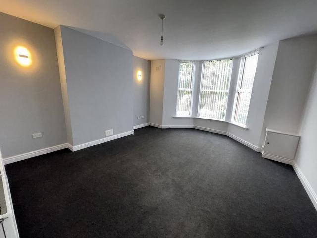 Apartment for rent in Claughton, Birkenhead