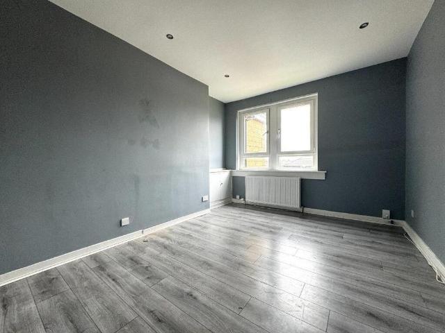 Apartment for rent in Airdrie, Scotland