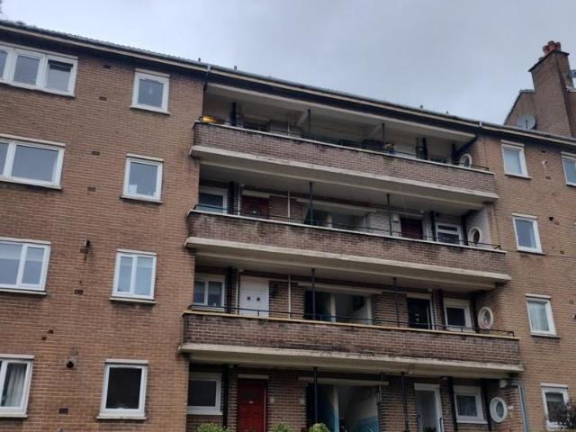 Flat for rent in Broomhill, Scotland