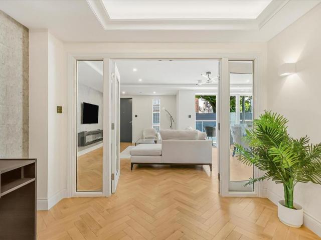 Apartment for rent in Golders Green, Greater London