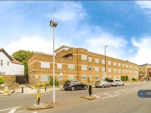 Flat for rent in London Borough of Hounslow, Spring Grove