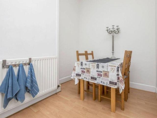 Apartment for rent in Mayfield, Newington