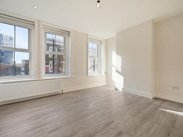 Apartment for rent in London Borough of Ealing, Greater London