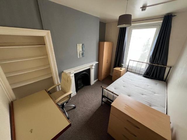Room for rent in Nangreaves, Wales