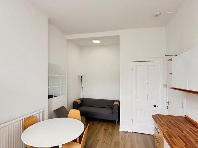 Apartment for rent in Marchmont, Scotland