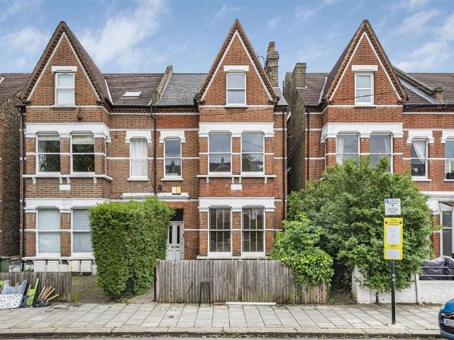 Flat for rent in Streatham, Greater London