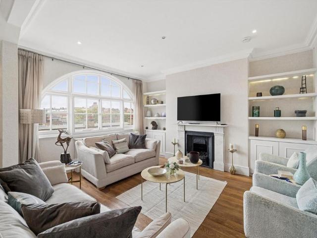 Apartment for rent in London Borough of Hammersmith and Fulham, Greater London