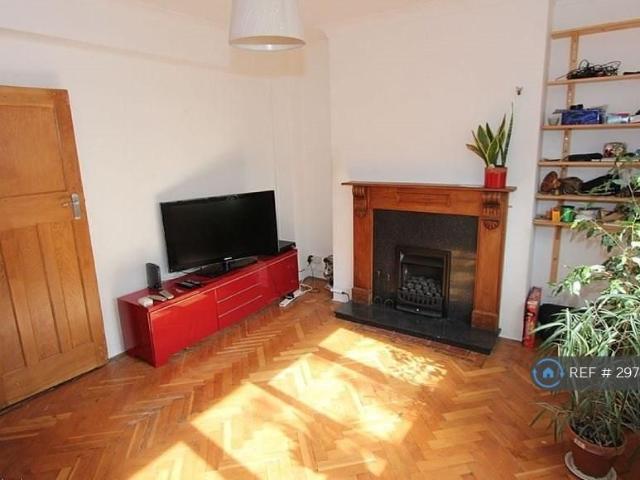Apartment for rent in Earlsfield, Greater London