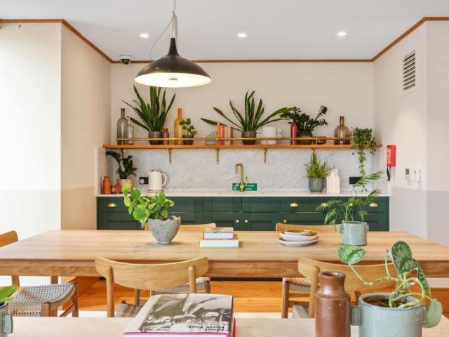 Apartment for rent in Brompton, Gillingham